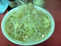 「ラーメン（小） 680円」@らーめん豚喜の写真