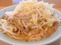 「揚げネギ醤油Mニンニク（800円）」@The Outsidersの写真