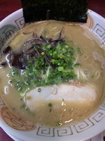 「ラーメン（バリカタ）+替え玉（普通）」@博多長浜らーめん 楓神の写真