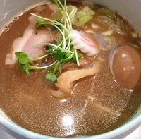 「中華そば（味玉トッピング）」@つけめん102 大宮店の写真