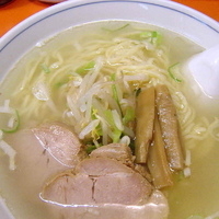 「塩ラーメン 500円」@八京の写真