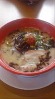 「赤ピリ辛とんこつ」@めん屋えんえんの写真