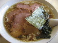 「チャーシュー麺+自家製餃子(700円+350円)」@榊屋の写真