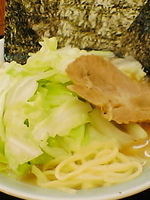 「ラーメン（￥600）+キャベツ（￥100）」@光家の写真