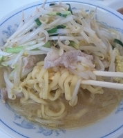 「タンギョウライス（ショウガ）950円」@トナリの写真