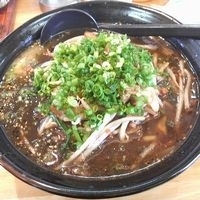 「黒みそらーめん（太麺） ￥700」@らーめん やちの写真