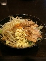 「汁なしラーメン（裏メニュー）」@男は黙って前を行け！の写真