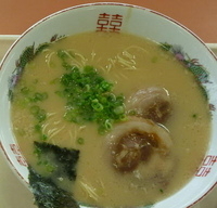 「とんこつラーメン（500円）」@那の福の写真