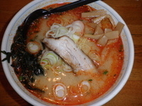 「鬼がらしラーメン中辛（700円）」@鬼がらし 仙台栗生店の写真