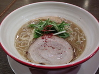 「醤油ラーメン 680円」@東京中華そば 第一位の写真