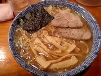 「らーめん（650円）+大盛り（100円）」@麺や 璃宮の写真