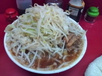 「ラーメン大豚W（麺硬め ヤサイマシマシニンニク）」@ラーメン二郎 京急川崎店の写真