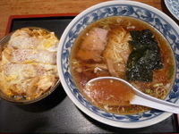 「ラーメン+ミニカツ丼（Aランチ650円）」@中華シゲタ マルエツ六ッ川店サニーロード内の写真