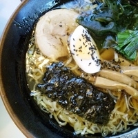 「ラーメン（600円）」@手もみらぁめん 十八番の写真