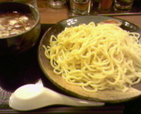 「つけ麺 しょうゆ 中盛」@つけ麺屋 のぶなが 北口店の写真