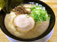 「とんこつらーめん(600円)」@黒門屋らーめん TOKYO STYLE 高田馬場・東京本店の写真