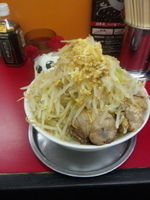 「ラーメン（ヤサイダブル、ニンニク）」@モッコリ豚の写真