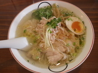 「鶏そば（850円）15食限定・ごはん（150円）」@らーめん 三福の写真