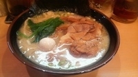 「チャーシューメン（醤油）￥830（麺カタ）+ライス￥100」@横浜家系ラーメン どうほう家の写真