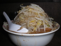 「らーめん（ミニ） ヤサイマシ ￥650」@蓮爾 さんこま店の写真