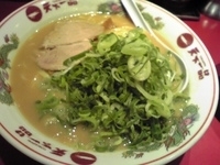 「こってり中華そば（大）+ねぎ+ライス」@天下一品 吉祥寺店の写真