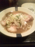 「肉そば」@特級煮干そば 凪 西新宿店の写真