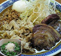 「カレー麺～味゛味゛ビンビン～（タコライス付き） 750円」@山勝軒の写真