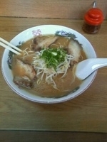 「遊山（豚骨醤油）」@遊山の写真