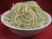 「ラーメン（ヤサイニンニク）（650円）」@ラーメン二郎 ひばりヶ丘駅前店の写真