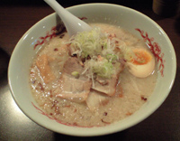 「とん塩らーめん」@すがもらーめんの写真