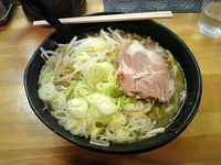 「ラーメン大盛+ネギトッピング」@虎鉄の写真