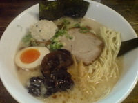 「（特）とんこつらーめん」@知父屋の写真