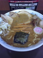 「中華そば650円+半肉増し150円（+味玉サービス）」@次念序の写真