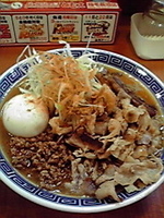 「限定 カレーメン 味゛味゛ ビンビン」@山勝軒の写真