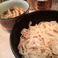 「昆布醤油つけ麺（300g） ￥850」@小麦と肉 桃の木の写真