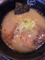 「豚骨らーめん￥590（OPEN記念価格）」@麺や まるとも 浅草橋店の写真