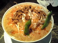 「【日祝限定】濃厚胡麻みそ坦坦麺（1000円）」@らーめんダイニング ど・みそ 京橋本店の写真