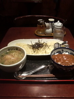 「つけ麺大盛+カレー丼」@ひよし家の写真