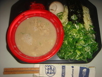 「俺の“ド豚骨”+味玉+ぶっかけ葱 by六厘舎」@大つけ麺博 2009の写真