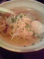 「塩らーめん（+味玉）」@麺 中中の写真