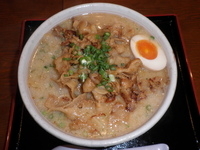 「肉味噌らーめん（830円）大盛（100円）」@ラーメン みそ伝 仙台東店の写真