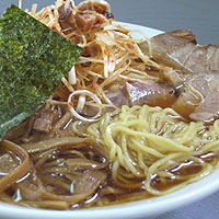 「チャーシューメン大盛+ネギ」@でんでんの写真