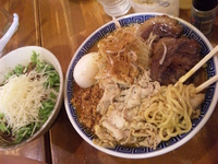 「限定カレー麺（味゛味゛ビンビン）辛さ「出来るだけ辛く」750円」@山勝軒の写真