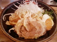 「爆盛り油そば」@ラーメン SHiBAの写真