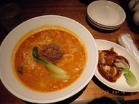 「正宗担々麺」@四川飯店の写真