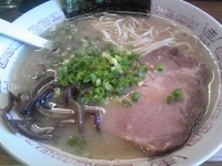 「ラーメン（ばりかた）+ランチごはん+替玉×2」@博多長浜らーめん いっきの写真