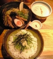 「秋の魚の味噌つけ麺+葱生姜ご飯」@麺や 庄のの写真