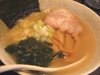 「カモがらスープのさっぱり塩らーめん」@らーめん じじの写真