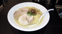 「比内地鶏のらーめん（白）」@音麺酒家 楽々の写真