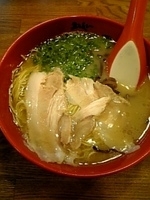 「花ラーメン」@黒とんこつ 饅頭屋の写真